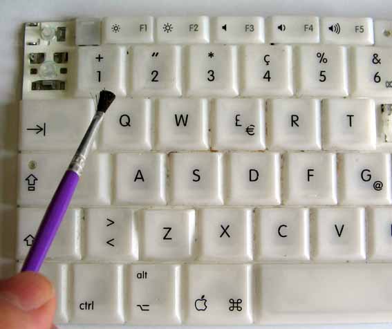 Apple iBook keyboard